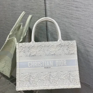 Lady Lace size:36*18*28cm