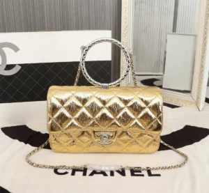 Chane Handbag One Shoulder Size: 26.17.7 Style: 8949