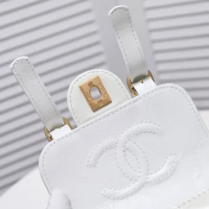 Chane Vintage Messenger Bag Style: 9062 Size: 14 *17* 4cm - 图片 6
