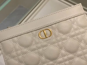 CARO woc zipped clutch size:19x14x3 model:5106 - 图片 9