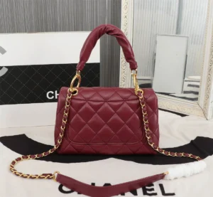 CHANE Sheepskin Hand Carry Crossbody Size: 25178cm Style Number: 68938 - 图片 9