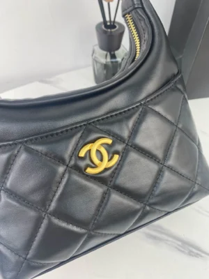 Chain underarm bag Model: size: 22X22X8cm - 图片 9