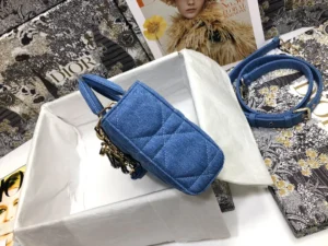 Lady D-Joy Denim Handbag Size: 26 x 13.5 x 5 cm, Ref: M0540 - 图片 8