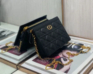 Caro Series Chain Crossbody Leather Bag Size: 19*14*3CM Model: 6418 - 图片 7