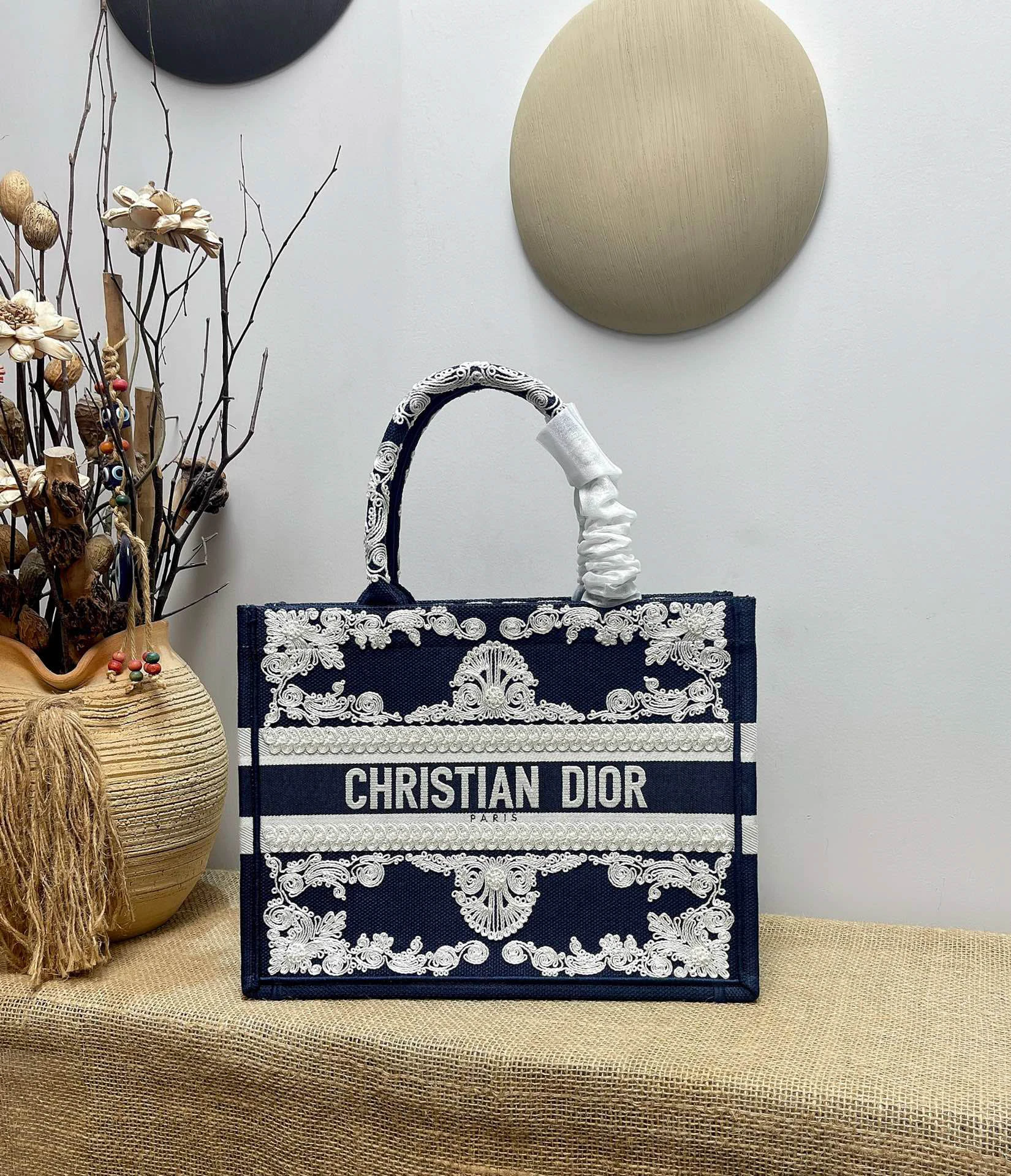 Book Tote Collection Size: 41.5cm 36cm 22cm