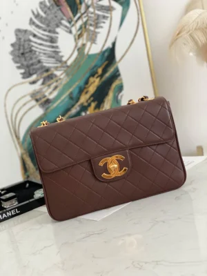 Can be one-shoulder, cross-body, handbag Size: 30.21.8cm