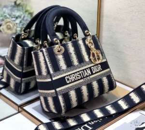 Lady Embroidery Collection Size:24cm - 图片 9