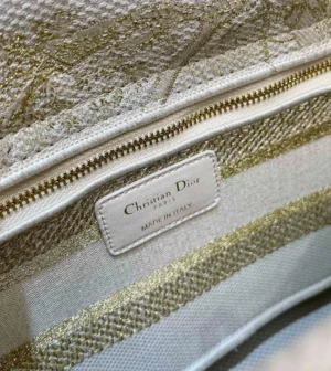 Lady D-Lite 5 compartment embroidery Size: 24 x 20 x 11cm - 图片 9