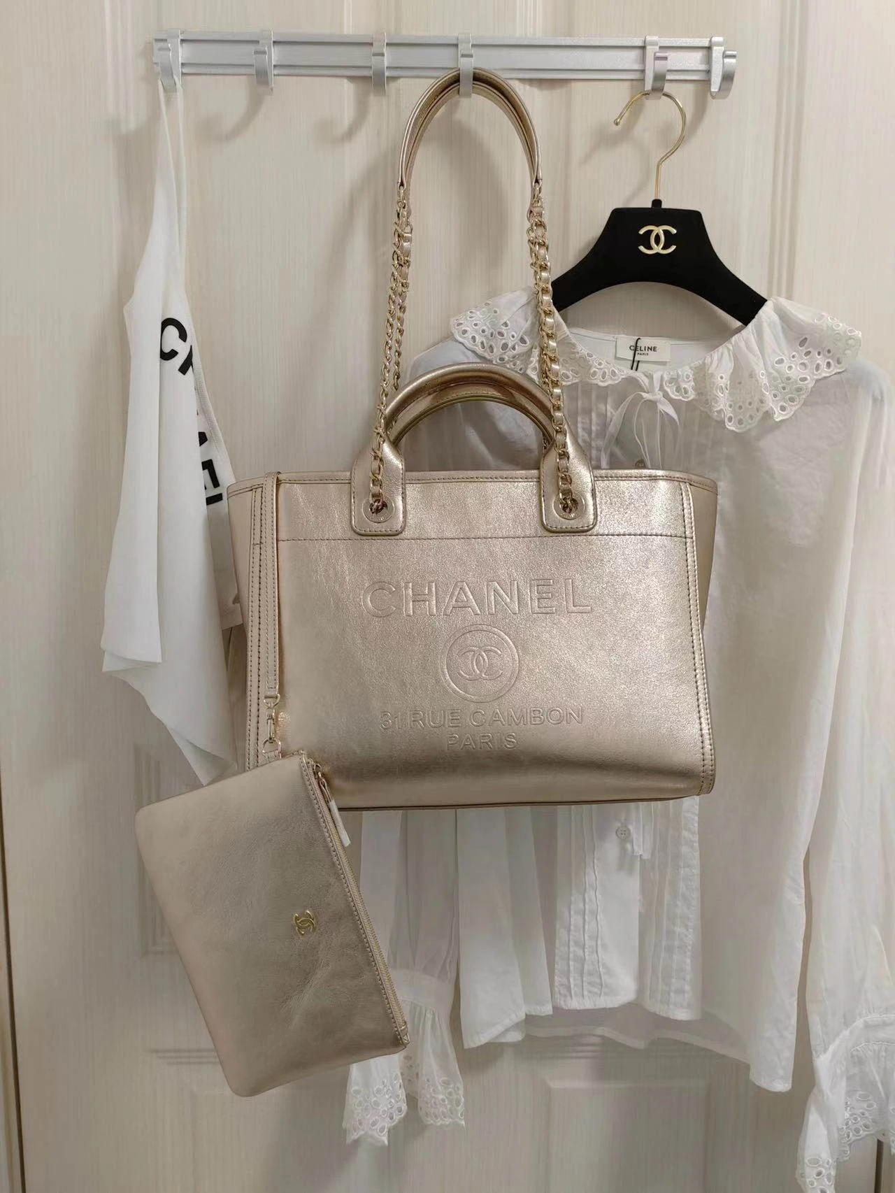 Beach bag size: 32cm