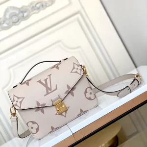 Louis Vuitton size: 25x19x7cm