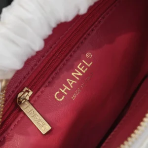 Chane Wrinkled Lambskin Size: 15 12.5 18cm - 图片 9