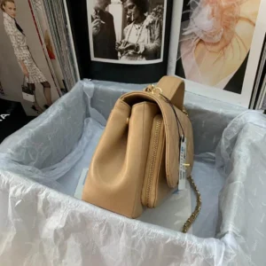 Chane Model: AS93608 Retro Bead Ball Pattern Versatile Size: 23x8x16cm - 图片 9