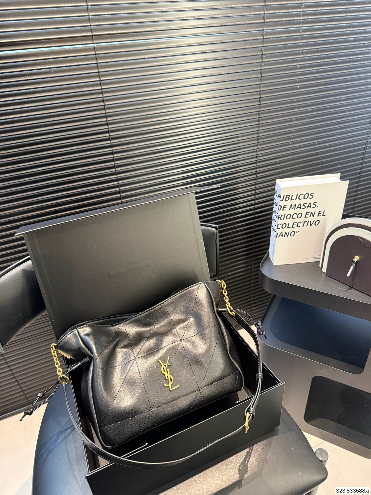 010ca8252e6c4ee81b0fe9cbf09e5059