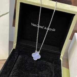 Vintage Alhambra pendant