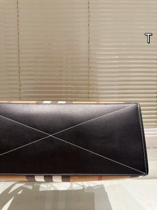 90f2c72b7729173b9757e52892424558