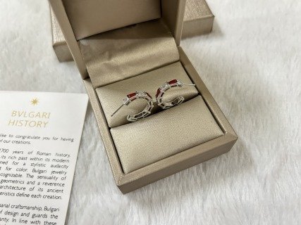 b5c5a36ffde1e0e8900ec460ff636084