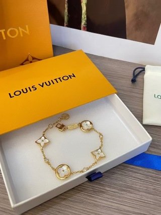 fe5b19b4d69ab79dba0f634bc5468962