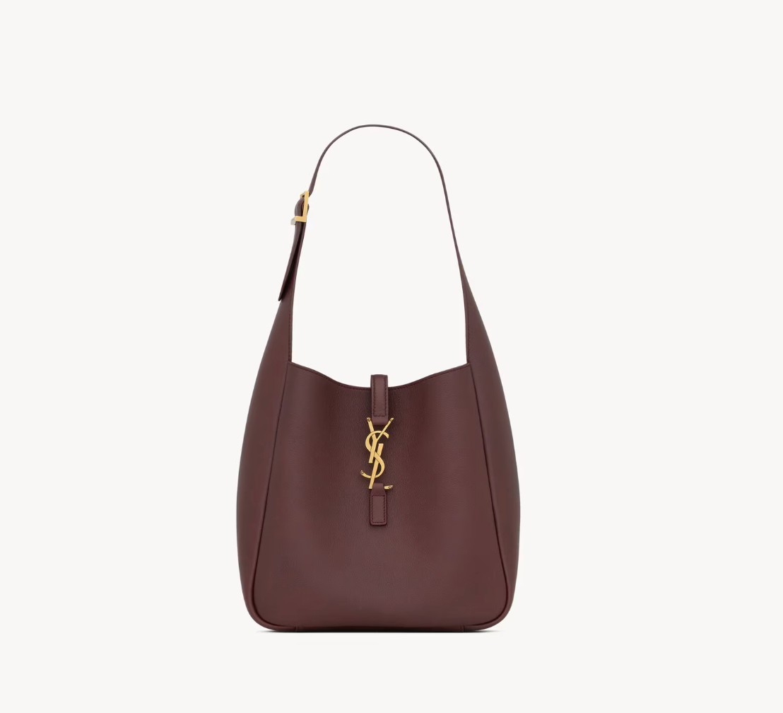 LE 5 À 7 supple small IN GRAINED LEATHER ROUGE LEGION