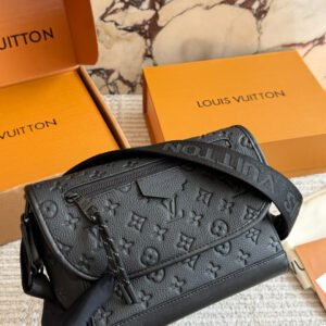 LV PULSE Black Knight Messenger Bag